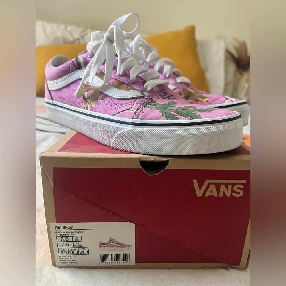 Tropical Vans (exclusive)